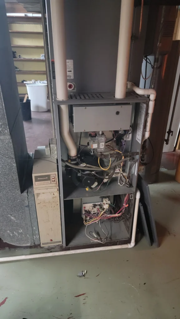 Article The Ultimate Guide to Filter Replacement for Furnace Longevity
